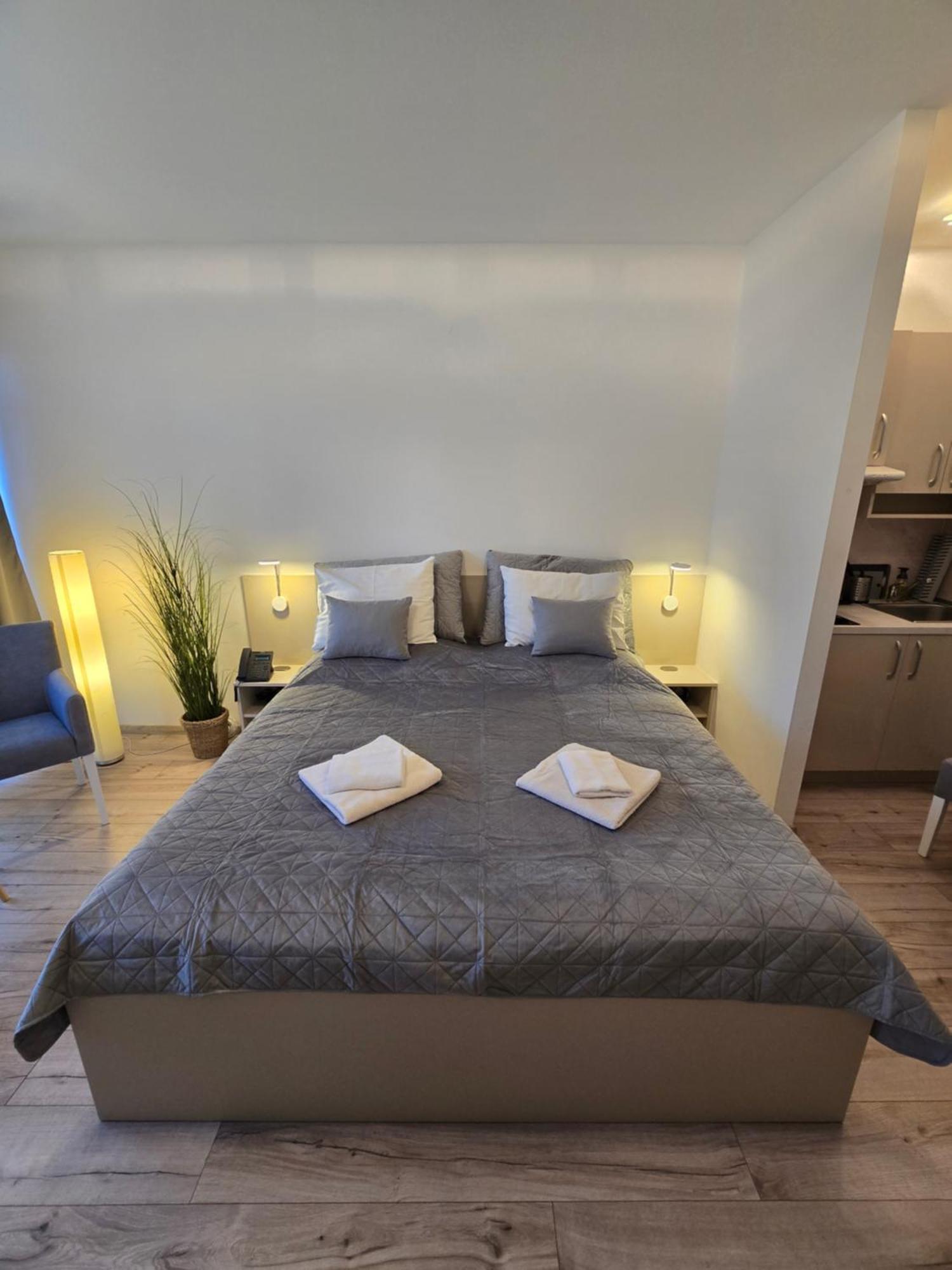 Apartman Elizabeth Bešeňová Buitenkant foto