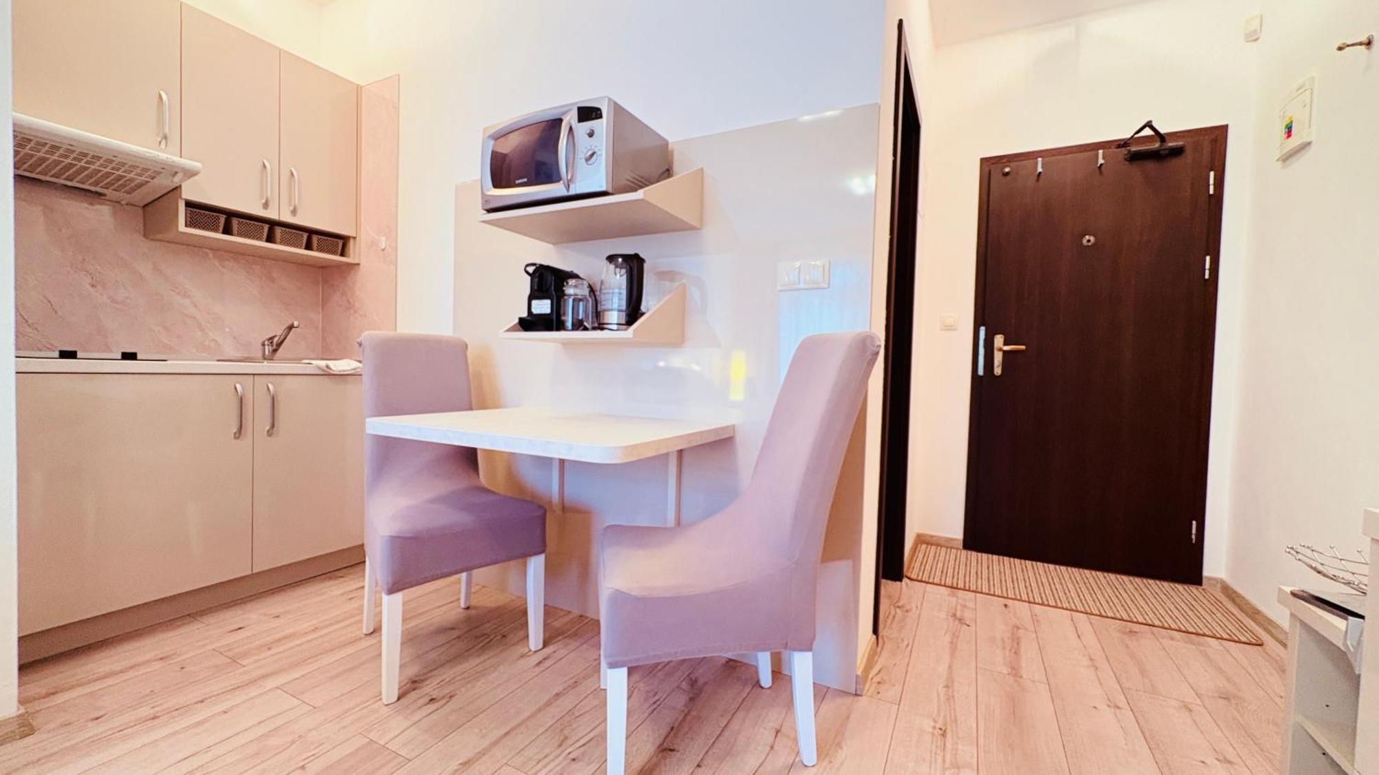 Apartman Elizabeth Bešeňová Buitenkant foto